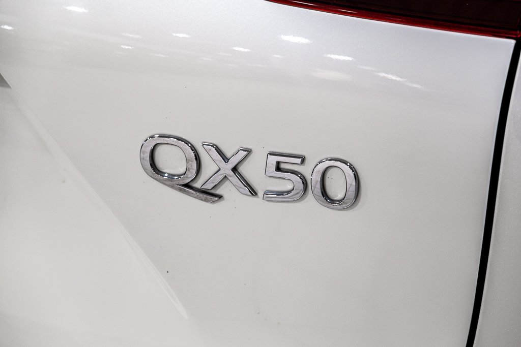2019 Infiniti QX50 Essential AWD CUIR TOIT SIEGES CHAUFFANTS in Montréal, Quebec - 14 - w1024h768px