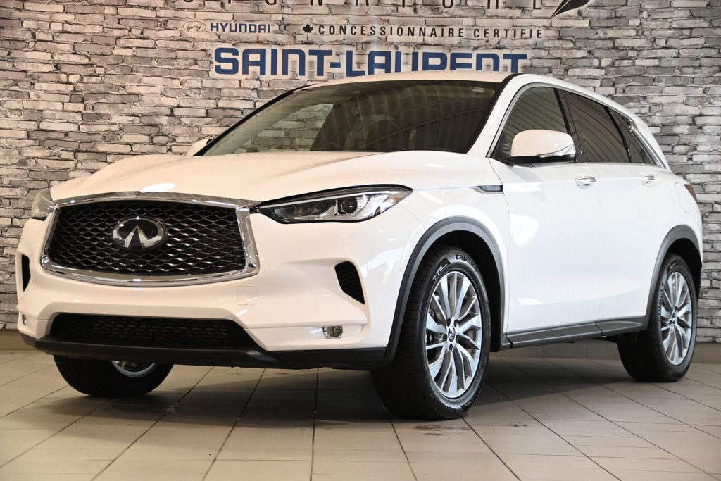 2024 Infiniti QX50 PURE 2.0T AWD CUIR CAMERA APPLE CARPLAY in Montréal, Quebec - 1 - w1024h768px