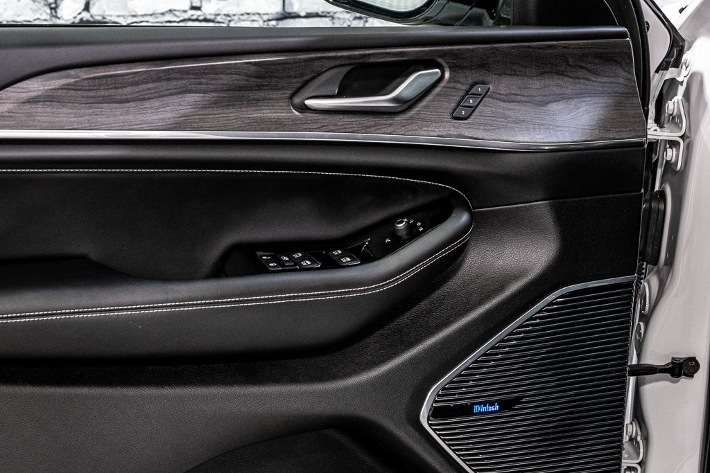 Jeep Grand Cherokee 4xe OVERLAND HYBRID-RECHARGEABLE CUIR TOIT NAV CAM 2022 à Montréal, Québec - 18 - w1024h768px