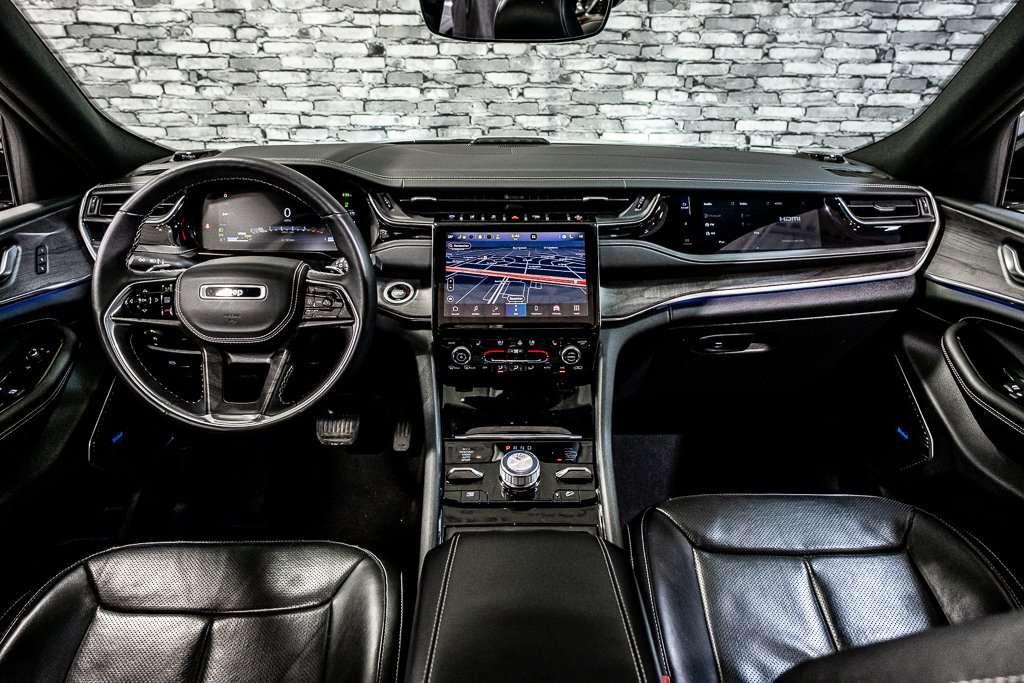 Jeep Grand Cherokee 4xe OVERLAND HYBRID-RECHARGEABLE CUIR TOIT NAV CAM 2022 à Montréal, Québec - 6 - w1024h768px