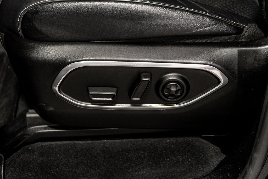 Jeep Wagoneer Series III Cuir 4x4 Sieges Chauffants Uconnect 5 2022 à Montréal, Québec - 17 - w1024h768px