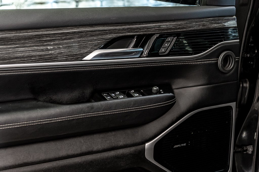 Jeep Wagoneer Series III Cuir 4x4 Sieges Chauffants Uconnect 5 2022 à Montréal, Québec - 16 - w1024h768px