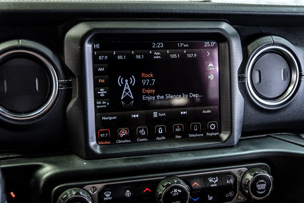 Jeep Wrangler 4xe Unlimited Rubicon Toit Commande Elec Sky 2022 à Montréal, Québec - 22 - w1024h768px