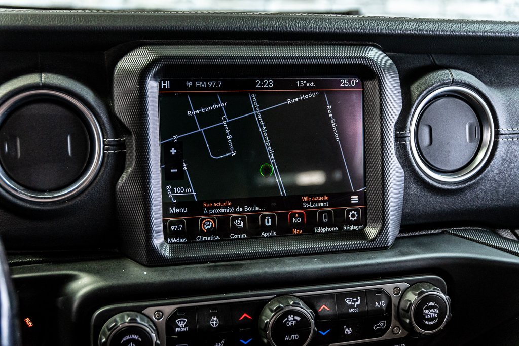 Jeep Wrangler 4xe Unlimited Rubicon Toit Commande Elec Sky 2022 à Montréal, Québec - 20 - w1024h768px