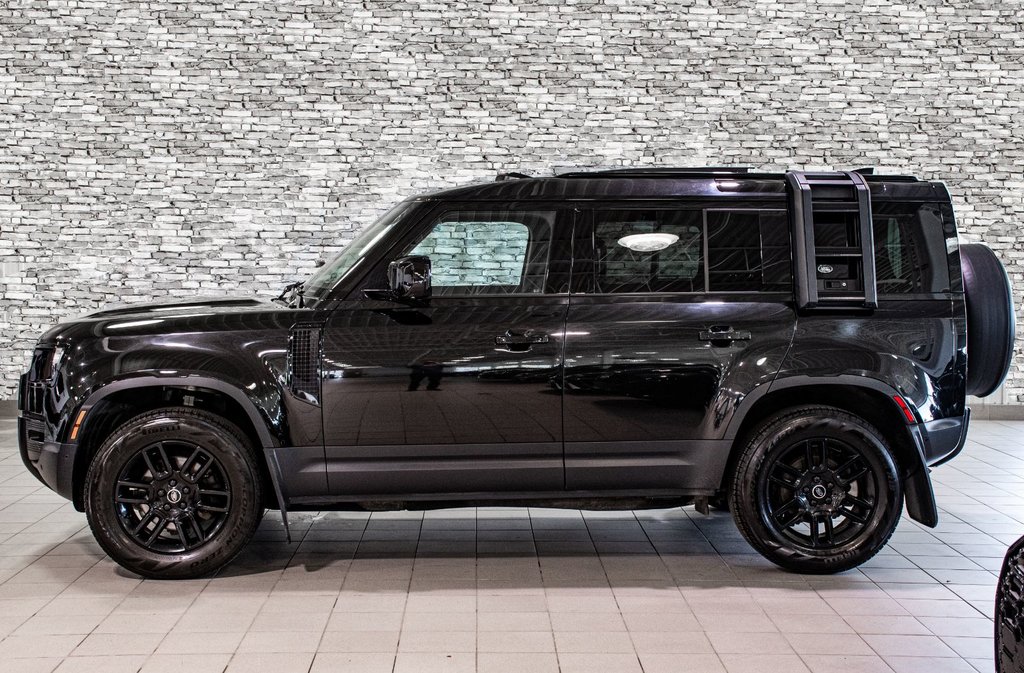 2023 Land Rover Defender S 110 in Montréal, Quebec - 18 - w1024h768px