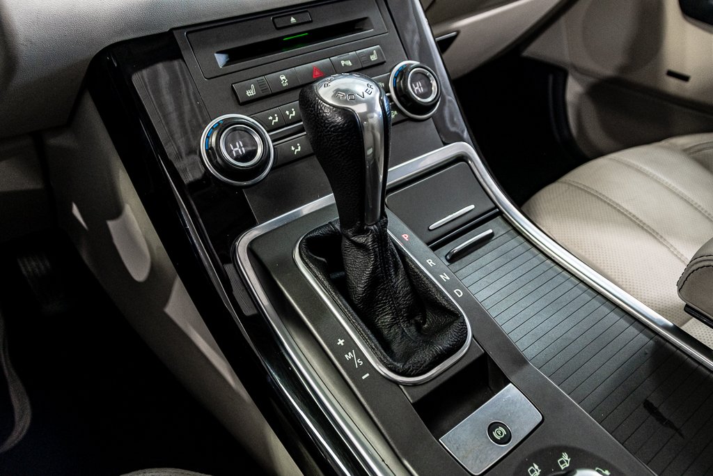 2011 Land Rover Range Rover Sport SC CUIR TOIT PNEUS HIVER SIEGES CHAUFFRANTS in Montréal, Quebec - 27 - w1024h768px