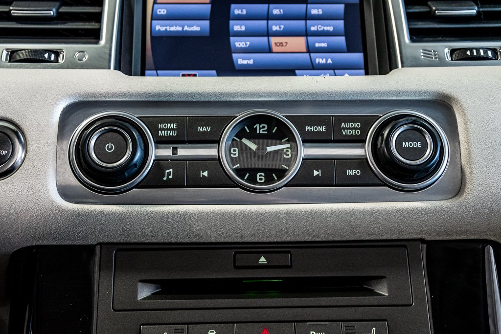 2011 Land Rover Range Rover Sport SC CUIR TOIT PNEUS HIVER SIEGES CHAUFFRANTS in Montréal, Quebec - 24 - w1024h768px