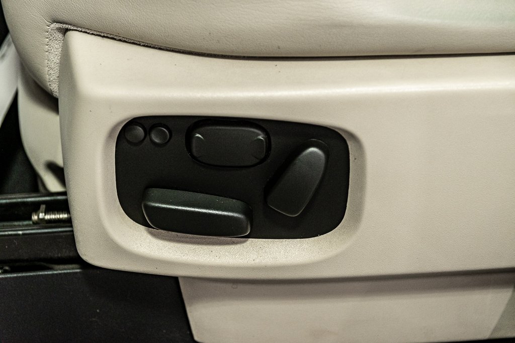 2011 Land Rover Range Rover Sport SC CUIR TOIT PNEUS HIVER SIEGES CHAUFFRANTS in Montréal, Quebec - 14 - w1024h768px