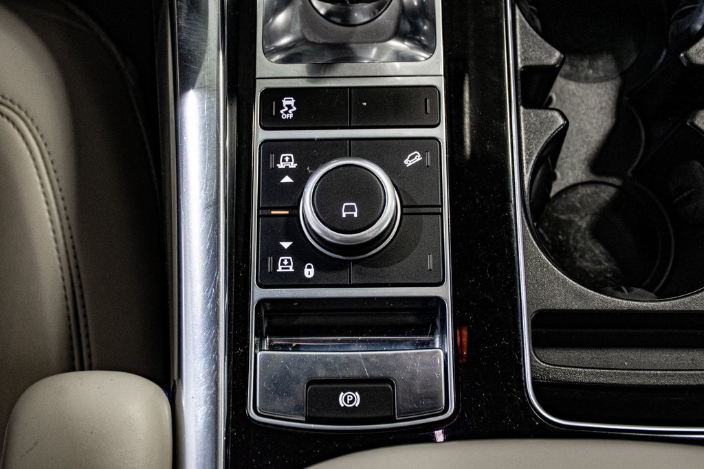 2021 Land Rover Range Rover Sport HSE Silver EDITION DIESEL MERIDIAN HUD TOIT PANO in Montréal, Quebec - 29 - w1024h768px