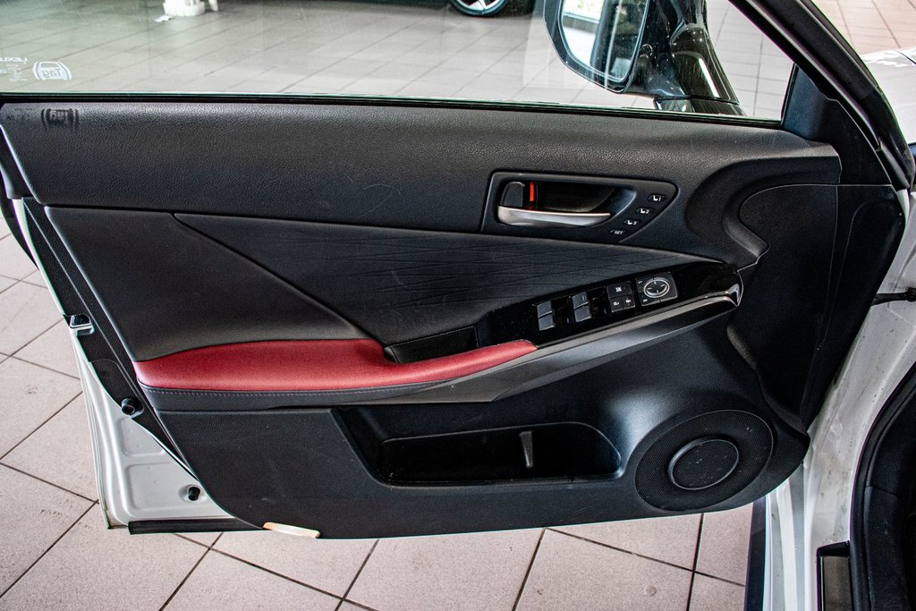 Lexus IS 300 AWD CAM 360 CUIR TOIT NAV 2021 à Montréal, Québec - 19 - w1024h768px