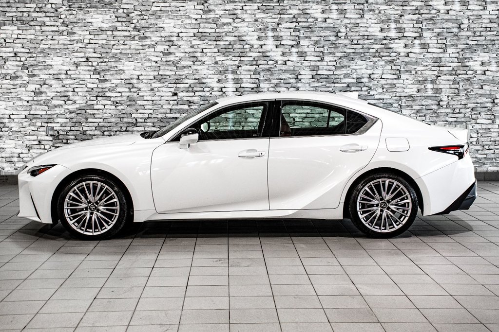 Lexus IS 300 AWD CAM 360 CUIR TOIT NAV 2021 à Montréal, Québec - 16 - w1024h768px