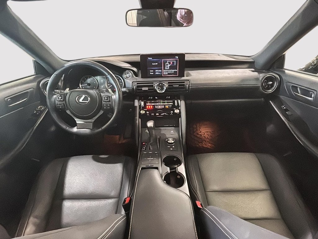 Lexus IS 300 F SPORT TOIT CUIR SIEGES CHAUFFANTS 2024 à Montréal, Québec - 24 - w1024h768px