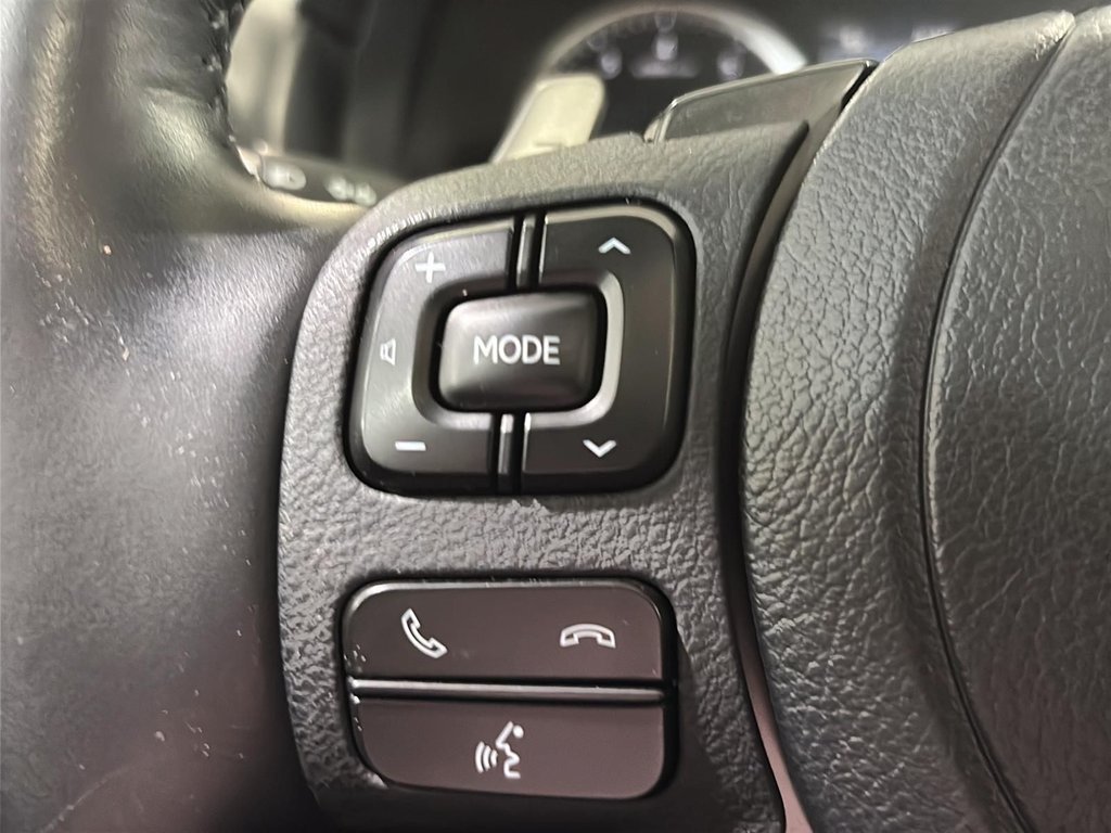 Lexus IS 300 F SPORT TOIT CUIR SIEGES CHAUFFANTS 2024 à Montréal, Québec - 33 - w1024h768px