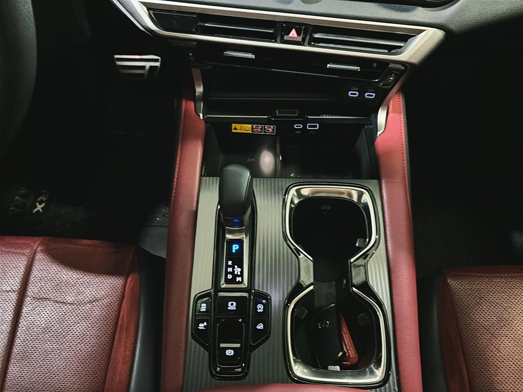 2024 Lexus RX 350 F SPORT TOIT PANORAMIQUE CUIR CHAUFFANTS in Montréal, Quebec - 28 - w1024h768px