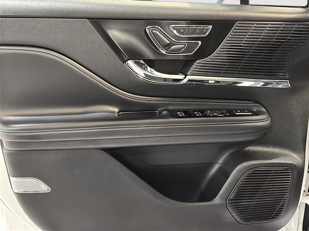 2020 Lincoln Corsair TOIT CUIR NAVI SIEGES CHAUFFANTS CAM GPS in Montréal, Quebec - 13 - w1024h768px