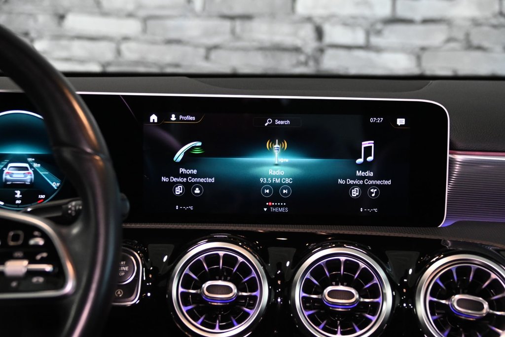 2020 Mercedes-Benz A-Class A 250 4MATIC PREMIUM PACK CUIR TOIT CAMERA CARPLAY in Montréal, Quebec - 34 - w1024h768px