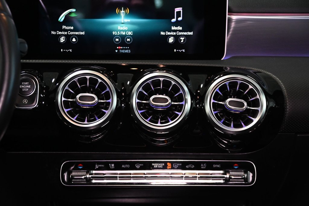 2020 Mercedes-Benz A-Class A 250 4MATIC PREMIUM PACK CUIR TOIT CAMERA CARPLAY in Montréal, Quebec - 35 - w1024h768px