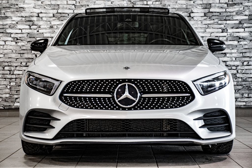 2022 Mercedes-Benz A-Class A 250 4MATIC NIGHT PACKAGE CUIR TOIT CAMERA in Montréal, Quebec - 8 - w1024h768px