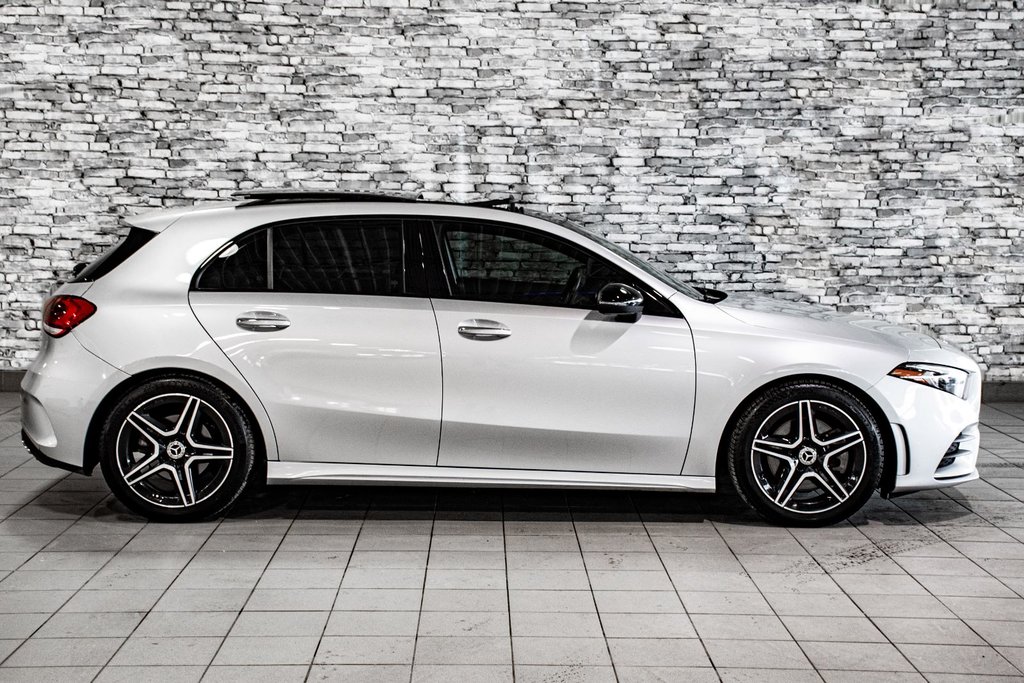 2022 Mercedes-Benz A-Class A 250 4MATIC NIGHT PACKAGE CUIR TOIT CAMERA in Montréal, Quebec - 11 - w1024h768px
