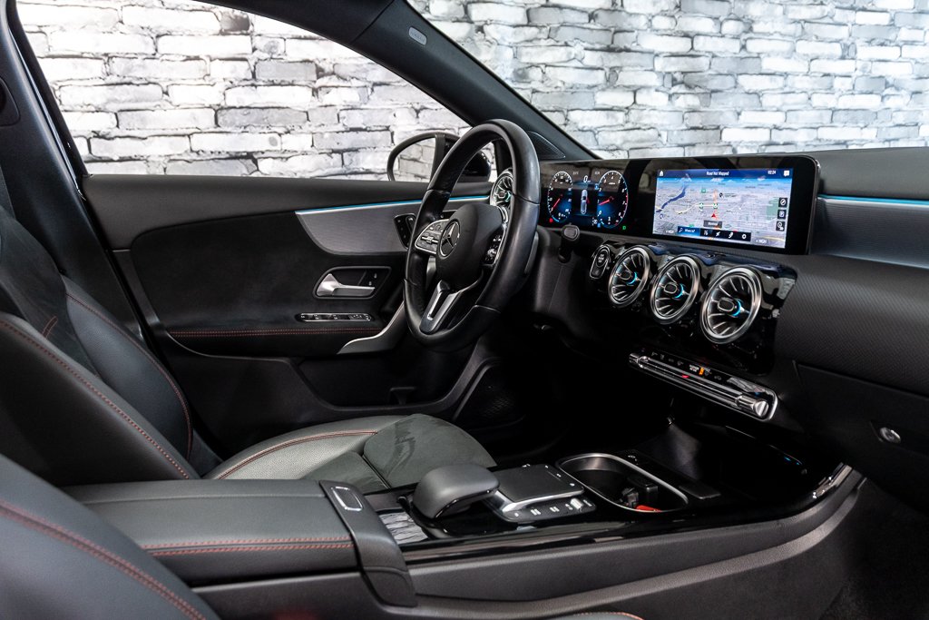 2022 Mercedes-Benz A-Class A 250 4MATIC NIGHT PACKAGE CUIR TOIT NAV CAMERA in Montréal, Quebec - 21 - w1024h768px
