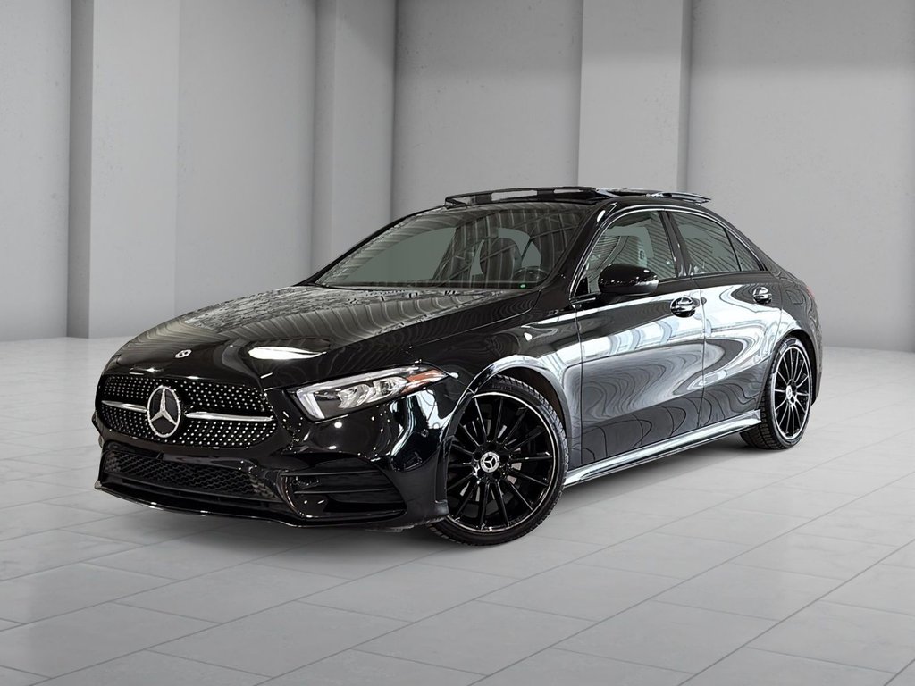 2022 Mercedes-Benz A-Class A 220 4MATIC AMG Night Package, TOIT CUIR in Montréal, Quebec - 1 - w1024h768px