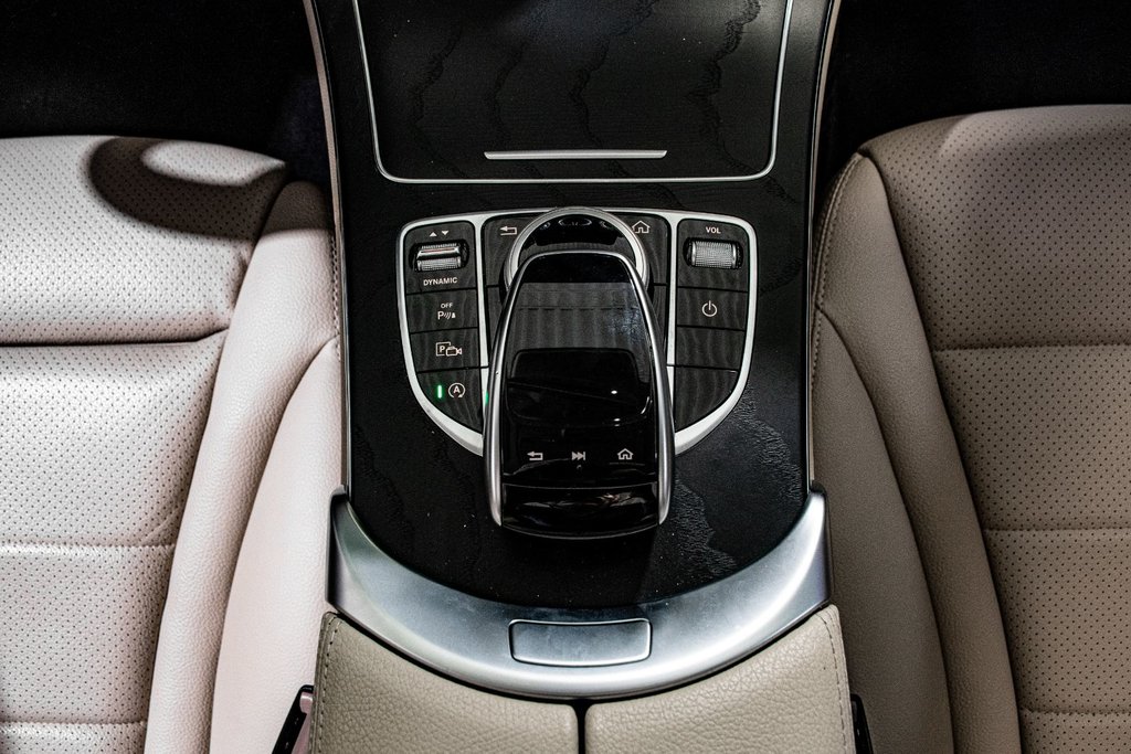 2020 Mercedes-Benz C-Class C 300 NIGHT PACK PREMIUM PACK TECH PACK BURMESTER in Montréal, Quebec - 30 - w1024h768px