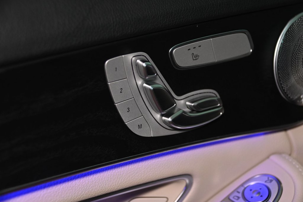 2020 Mercedes-Benz C-Class C 300 NIGHT PACK PREMIUM PACK TECH PACK BURMESTER in Montréal, Quebec - 30 - w1024h768px