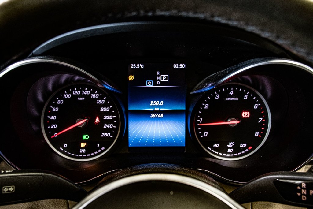 2021 Mercedes-Benz C-Class C 300 4MATIC NIGHT PACK PREMIUM PACK  BURMESTER in Montréal, Quebec - 32 - w1024h768px