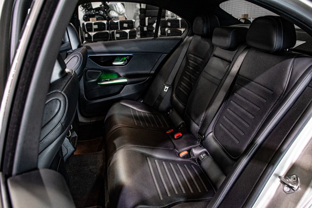 2022 Mercedes-Benz C-Class C 300 4MATIC NIGHT & PREMIUM & TECHNOLOGIE PKG in Montréal, Quebec - 24 - w1024h768px