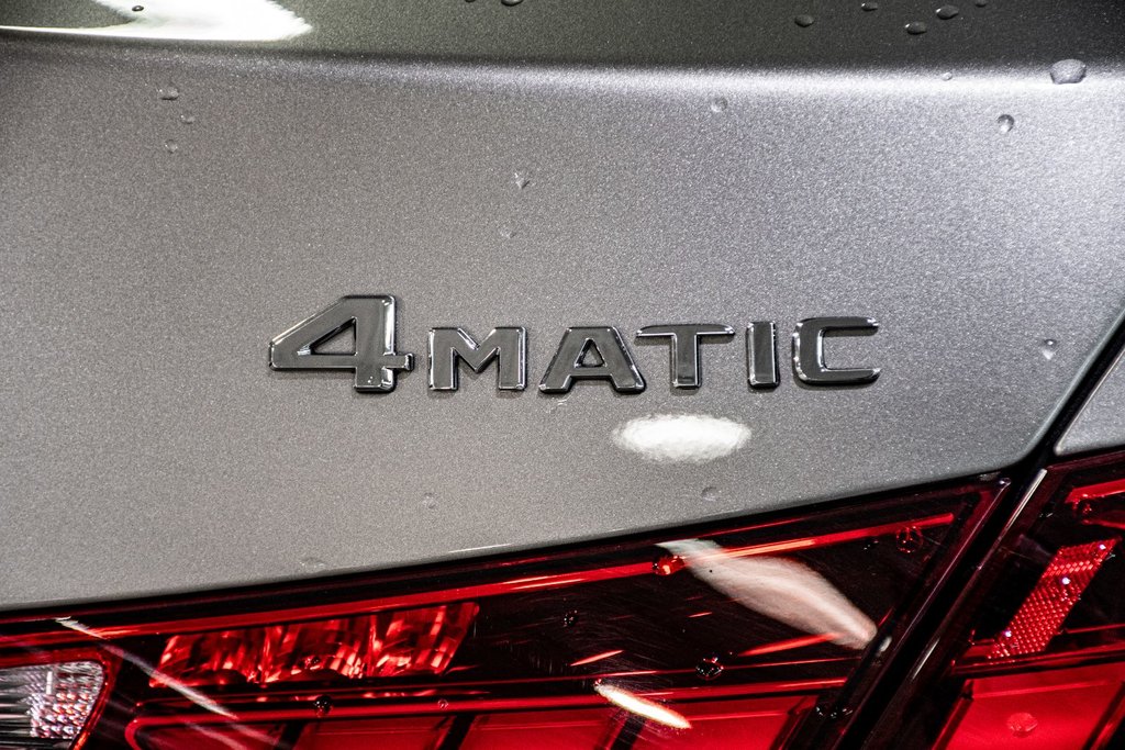 2022 Mercedes-Benz C-Class C 300 4MATIC NIGHT & PREMIUM & TECHNOLOGIE PKG in Montréal, Quebec - 17 - w1024h768px