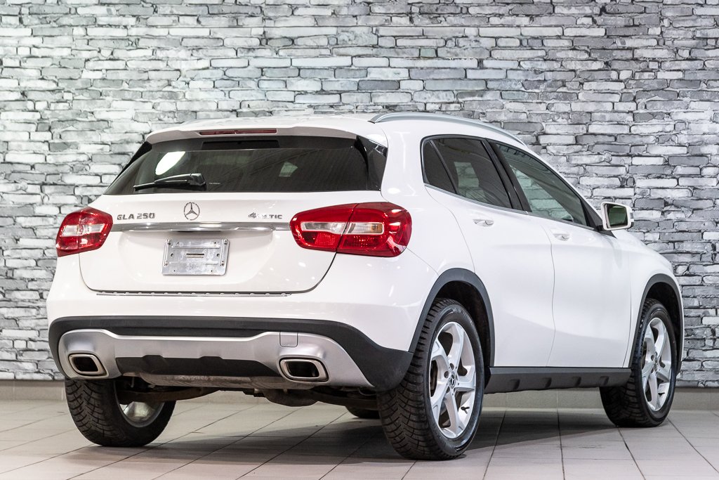 Mercedes-Benz GLA 250 4MATIC CUIR CAMERA 2019 à Montréal, Québec - 16 - w1024h768px