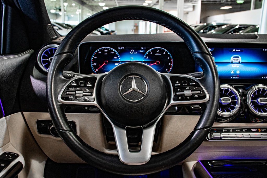 Mercedes-Benz GLA 250 PREMIUM PACK CUIR TOIT NAV CAM 2021 à Montréal, Québec - 32 - w1024h768px