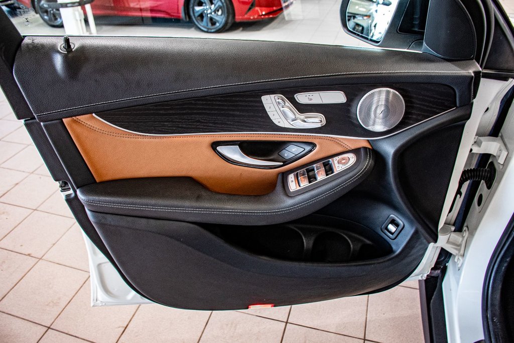 2019 Mercedes-Benz GLC AMG GLC 43 BURMESTER CAM 360 CUIR TOIT PANO in Montréal, Quebec - 18 - w1024h768px