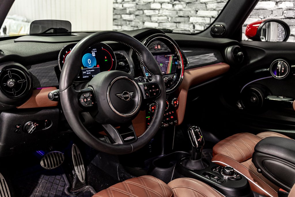 MINI 3 Door John Cooper Works Multitone Roof Cuir Toit Camera 2024 à Montréal, Québec - 15 - w1024h768px