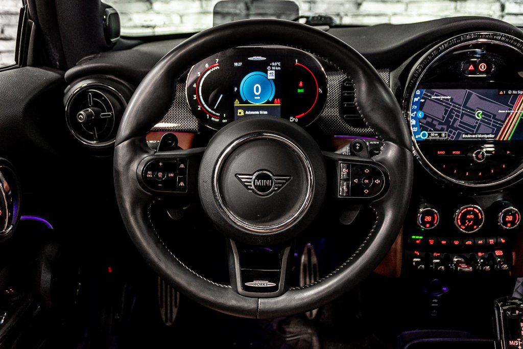 MINI 3 Door John Cooper Works Multitone Roof Cuir Toit Camera 2024 à Montréal, Québec - 20 - w1024h768px