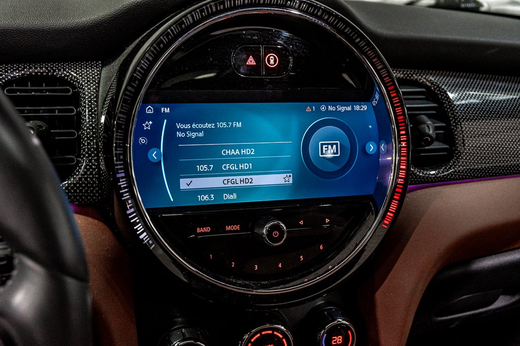 MINI 3 Door John Cooper Works Multitone Roof Cuir Toit Camera 2024 à Montréal, Québec - 24 - w1024h768px