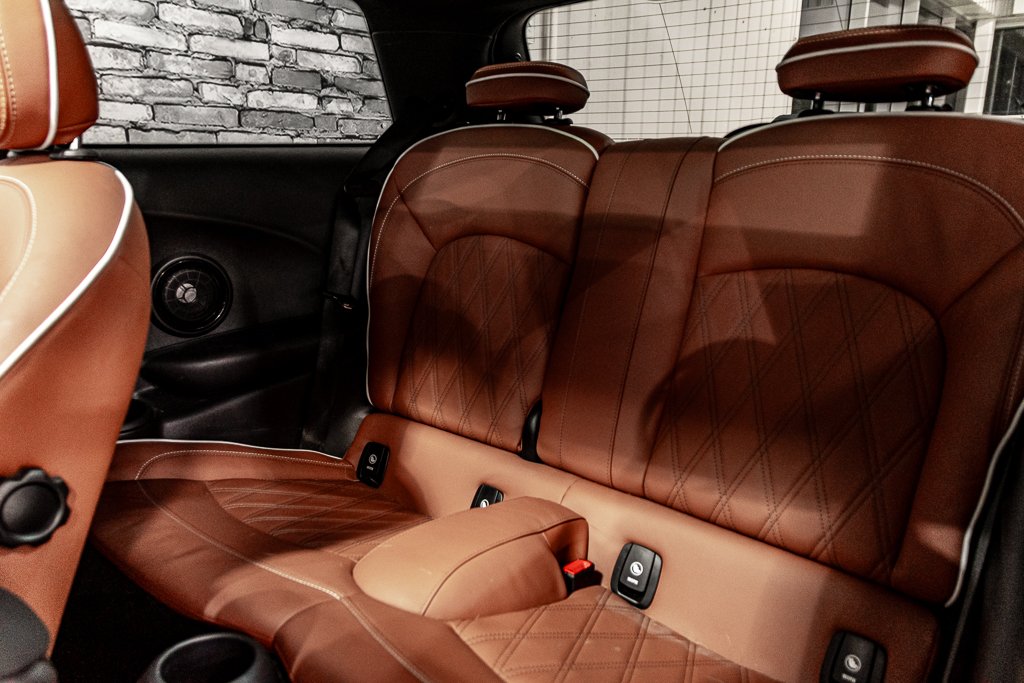 MINI 3 Door John Cooper Works Multitone Roof Cuir Toit Camera 2024 à Montréal, Québec - 18 - w1024h768px