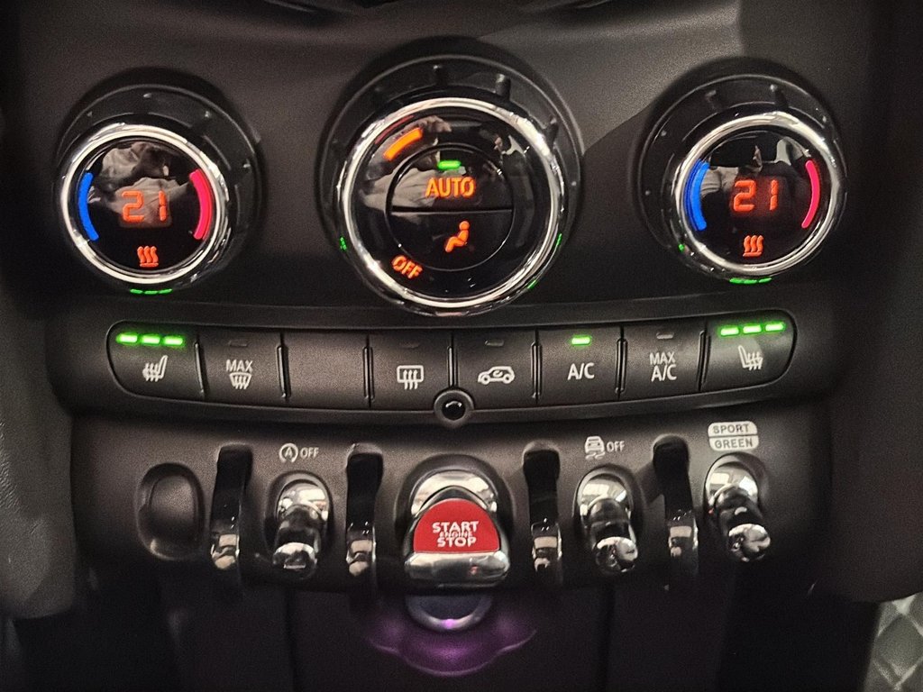 MINI 3 Door COOPER S PREMIER GPS CUIR MAGS CARPLAY CAMERA 360 2024 à Montréal, Québec - 33 - w1024h768px