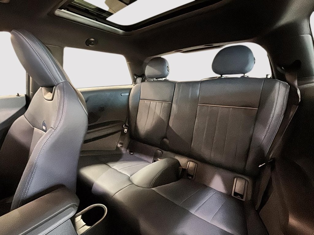 MINI 3 Door Cooper S PREMIER+FAVORED STYLE TOIT HARMON KARDON 2025 à Montréal, Québec - 18 - w1024h768px