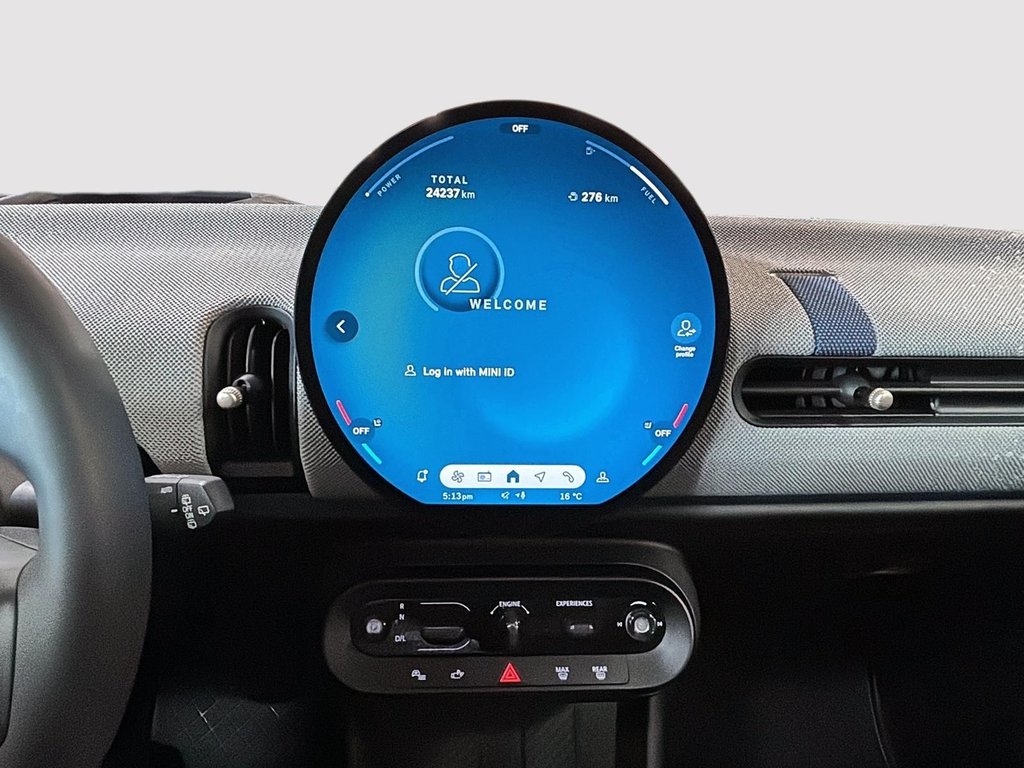 MINI 3 Door Cooper S PREMIER+FAVORED STYLE TOIT HARMON KARDON 2025 à Montréal, Québec - 22 - w1024h768px