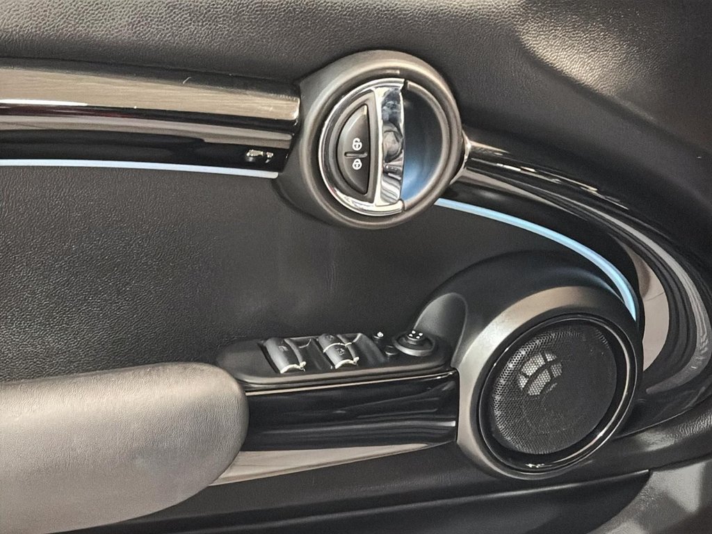 2023 MINI Convertible Cooper S HARMAN KARDON HEAD UP DISPLAY GPS CUIR in Montréal, Quebec - 18 - w1024h768px