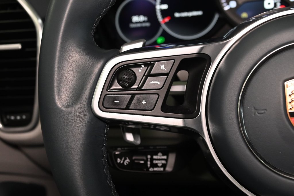 Porsche Cayenne PLATINUM EDIT PREMIUM PACKAGE BOSE HUD CAM360 TOIT 2023 à Montréal, Québec - 28 - w1024h768px