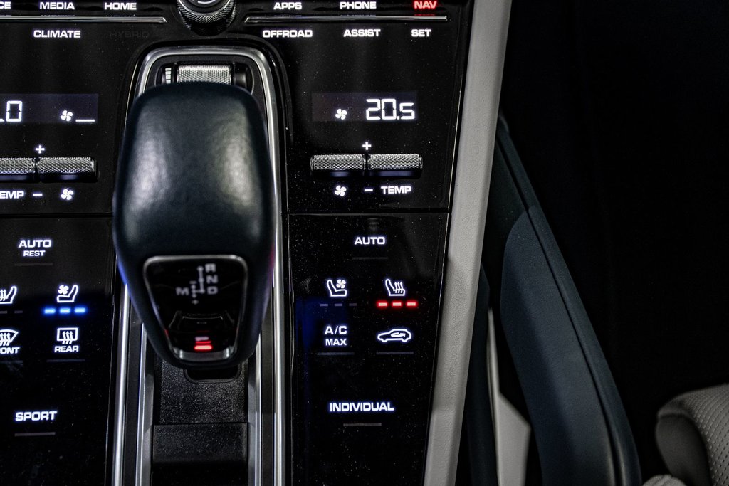 2023 Porsche Cayenne PLATINUM EDIT PREMIUM PACKAGE BOSE HUD CAM360 TOIT in Montréal, Quebec - 34 - w1024h768px