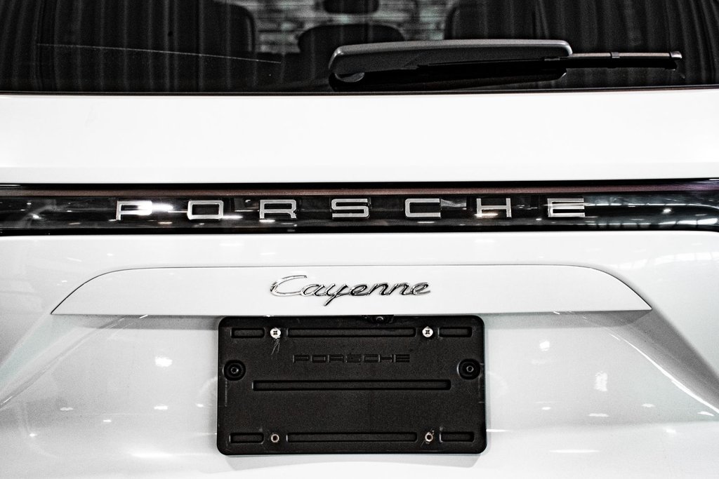 2023 Porsche Cayenne PLATINUM EDIT PREMIUM PACKAGE BOSE HUD CAM360 TOIT in Montréal, Quebec - 17 - w1024h768px