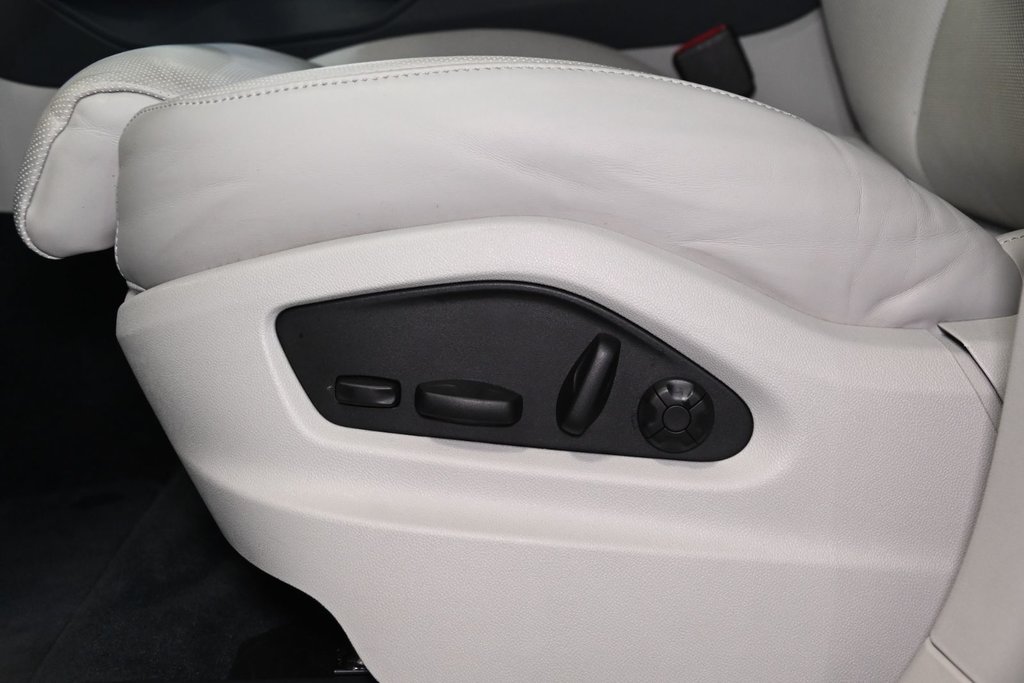 Porsche Cayenne PLATINUM EDIT PREMIUM PACKAGE BOSE HUD CAM360 TOIT 2023 à Montréal, Québec - 17 - w1024h768px