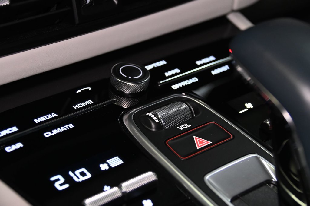Porsche Cayenne PLATINUM EDIT PREMIUM PACKAGE BOSE HUD CAM360 TOIT 2023 à Montréal, Québec - 31 - w1024h768px