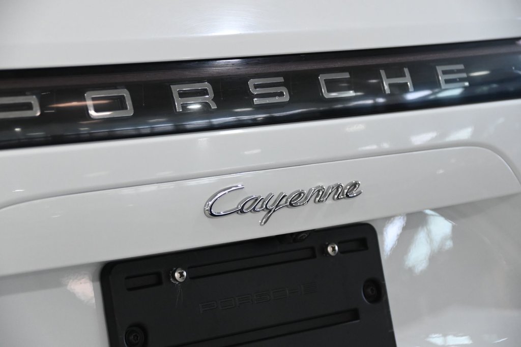 Porsche Cayenne PLATINUM EDIT PREMIUM PACKAGE BOSE HUD CAM360 TOIT 2023 à Montréal, Québec - 9 - w1024h768px