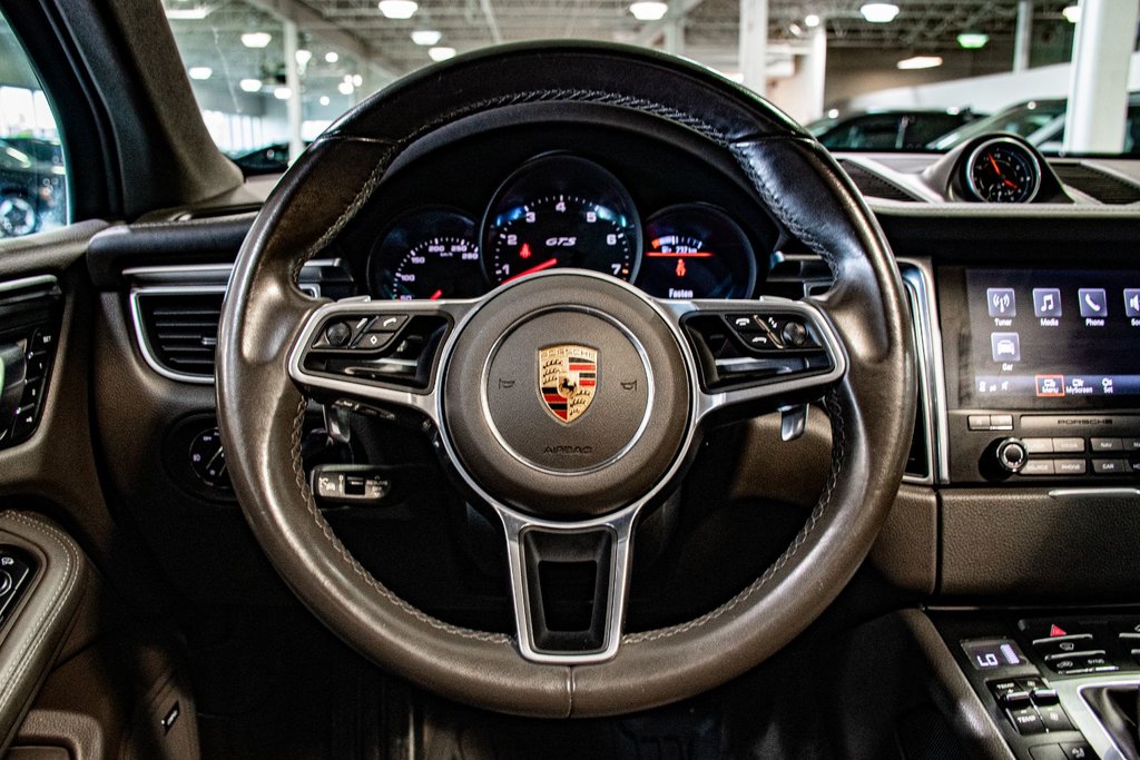Porsche Macan GTS AWD BOSE SUSPENSION AJUSTABLE TOIT PANO CAM 2017 à Montréal, Québec - 35 - w1024h768px