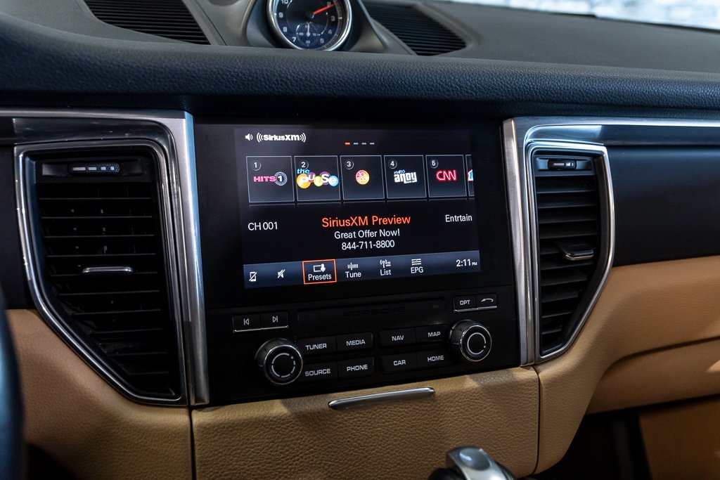 2018 Porsche Macan AWD PREMIUM PKG BOSE NAV TOIT PANO CAM in Montréal, Quebec - 26 - w1024h768px