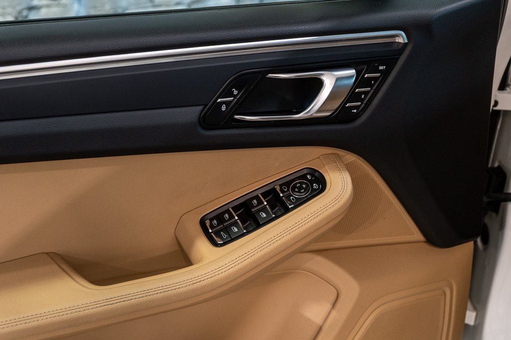 2018 Porsche Macan AWD PREMIUM PKG BOSE NAV TOIT PANO CAM in Montréal, Quebec - 16 - w1024h768px